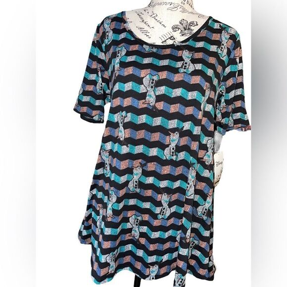 LuLaRoe Womens Small Perfect Tee Disney’s Olaf The Snowman Side Slits Scoop Neck - Picture 5 of 14
